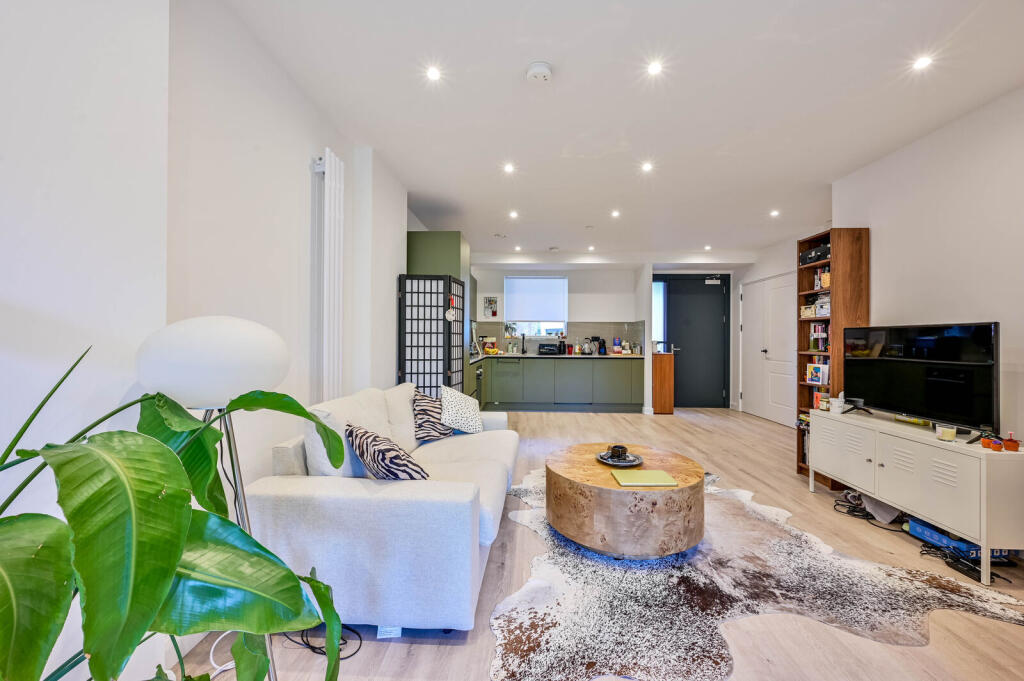 Apartment in London - More