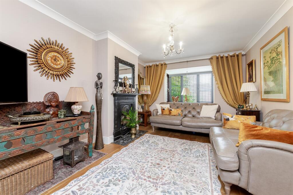 House in St Albans - View 5