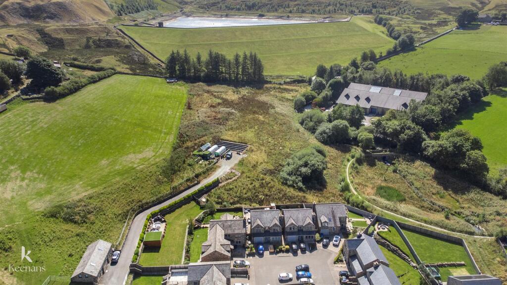 House in Rossendale, Boarsgreave - More