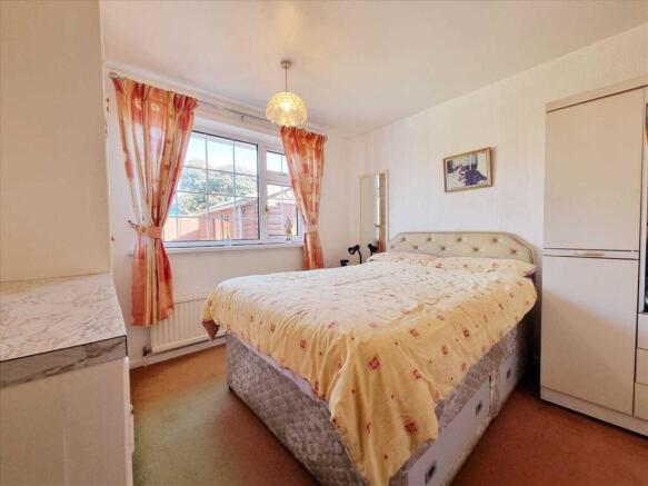 Bedroom 2: