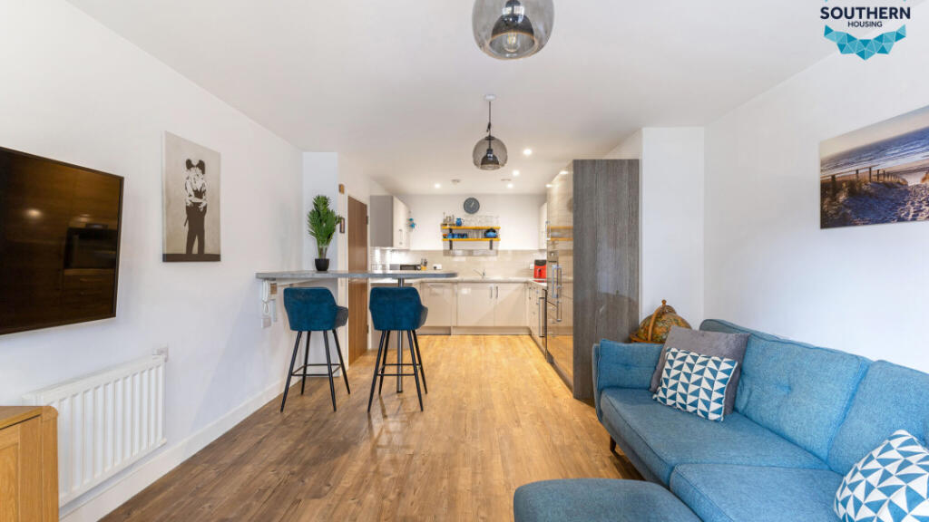 Apartment in Hove, Brighton and Hove - View 4