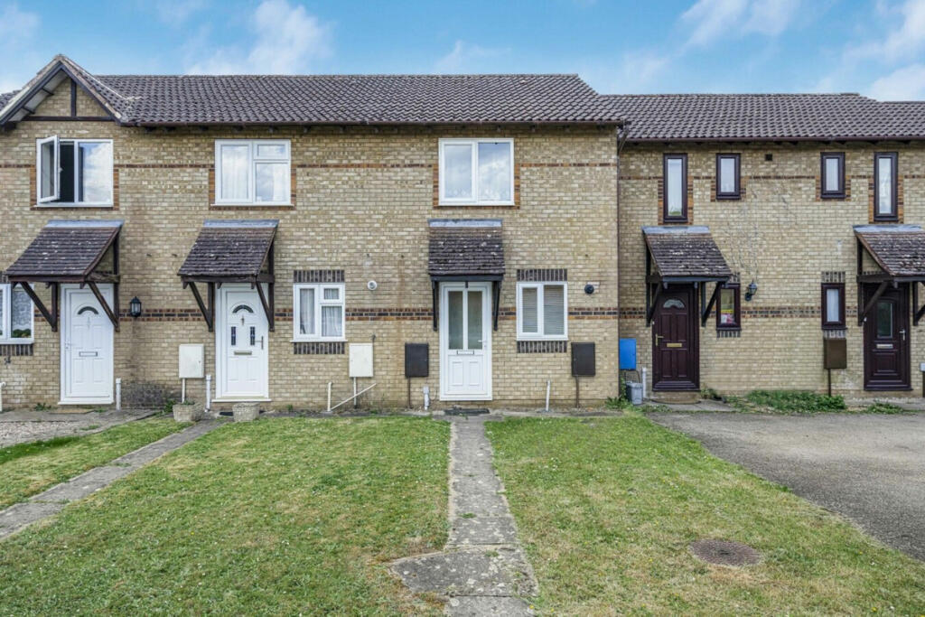 2-bed terraced on Hornbeam Road, Bicester, OX26, £270,000
