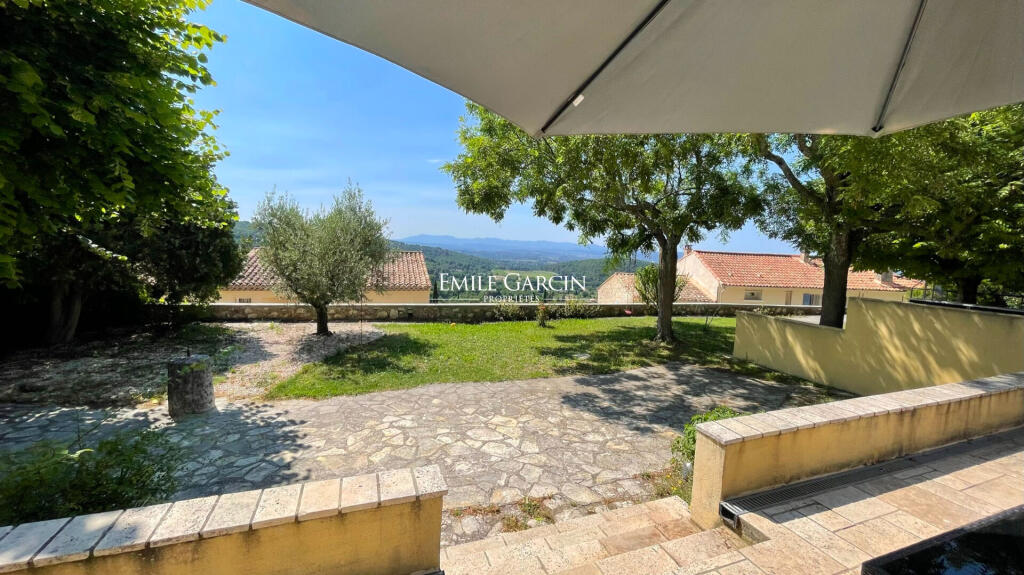 Main image of property: Provence-Alps-Cote d`Azur, Bouches-du-Rhône, Éguilles