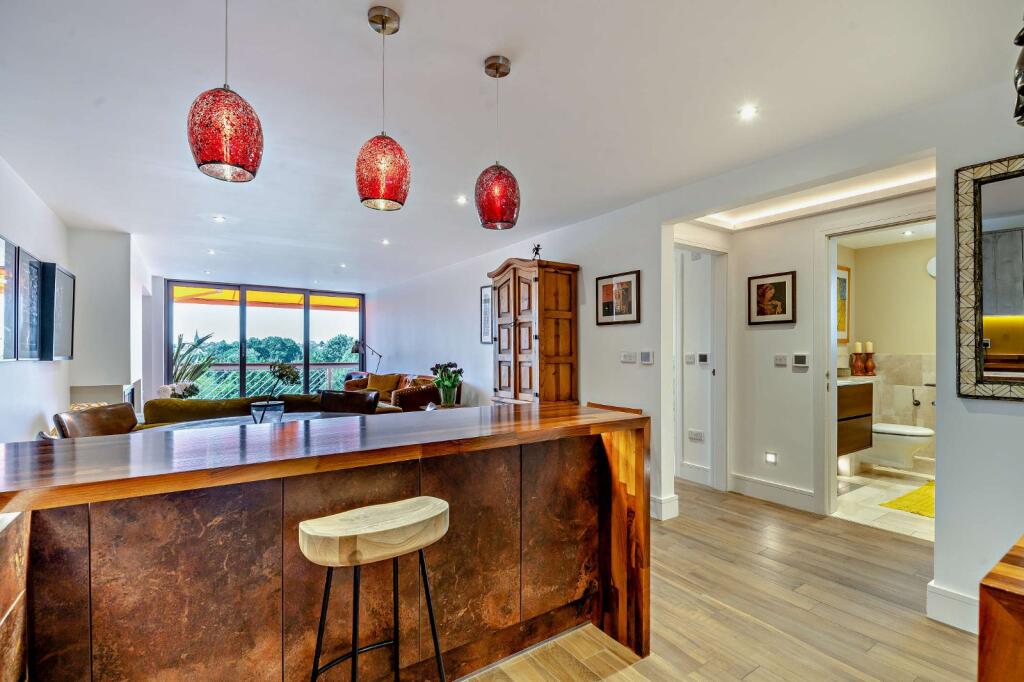 Apartment in Chester, Boughton Heath, Great Boughton - View 5