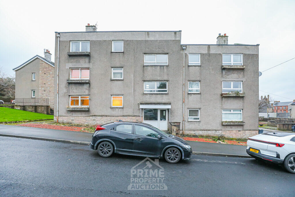 Main image of property: 38A Colquhoun Street, Helensburgh, G84 8UR
