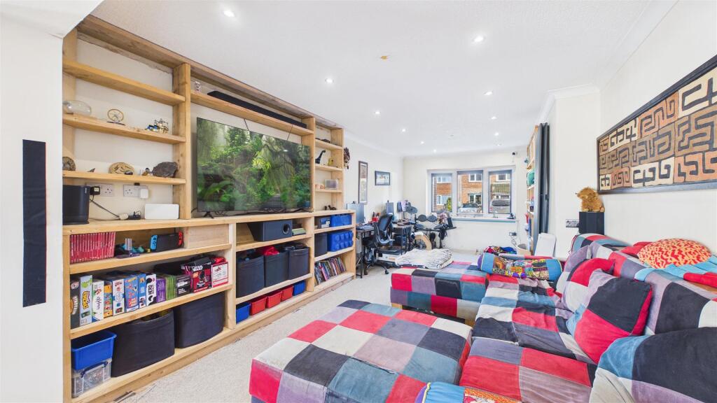 Additional image 13 of Eastleigh Drive, Romsley, Halesowen