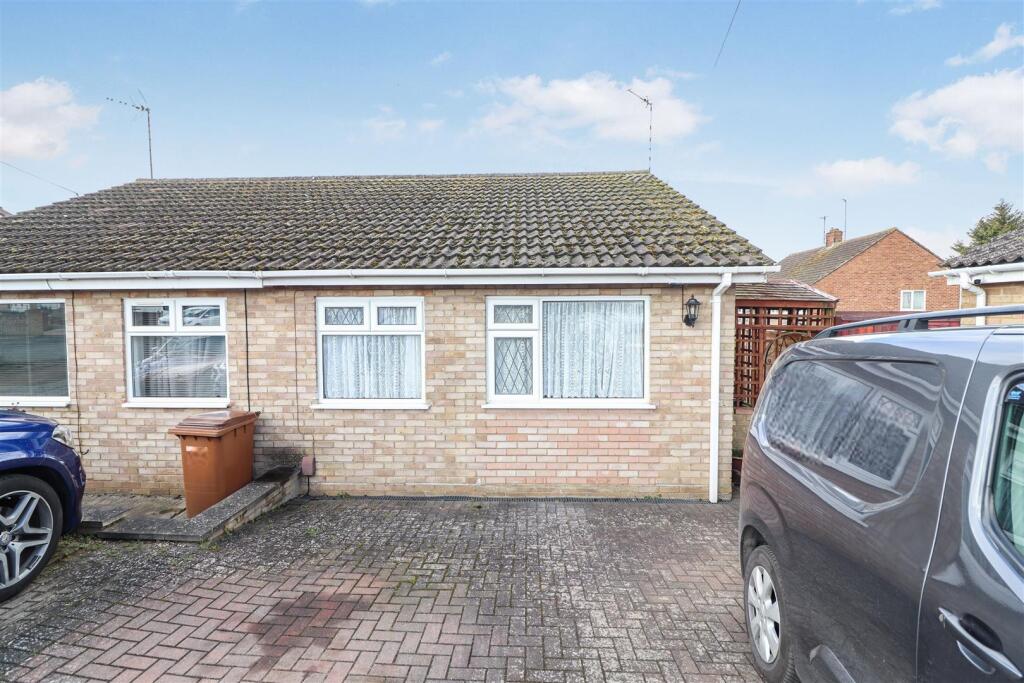 Main image of property: Saxon Rise, Irchester, NN29 7AU