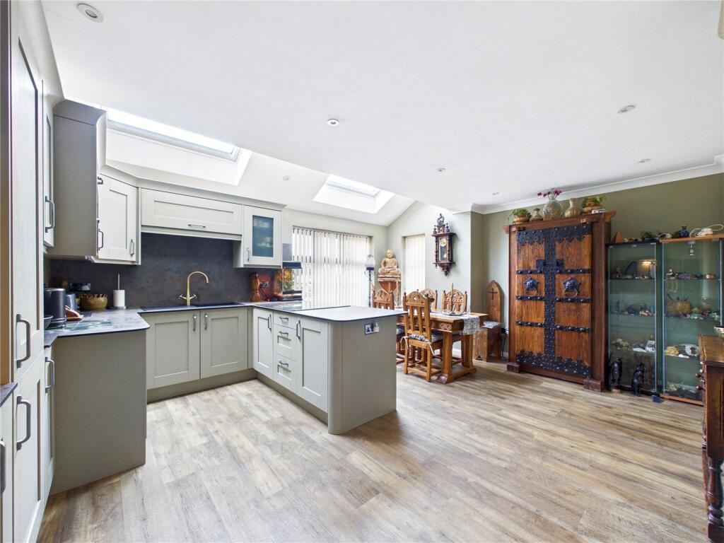 House in Ipswich - View 4