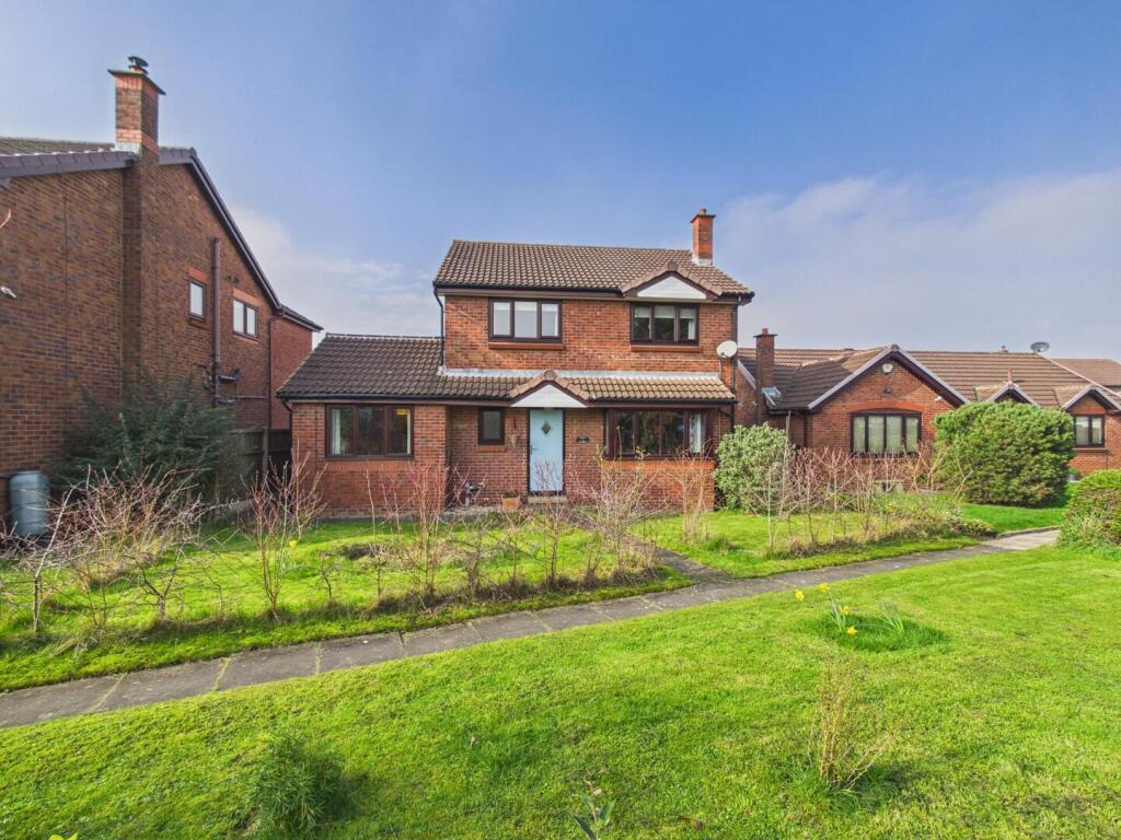 Main image of property: Dale Court, Pontefract