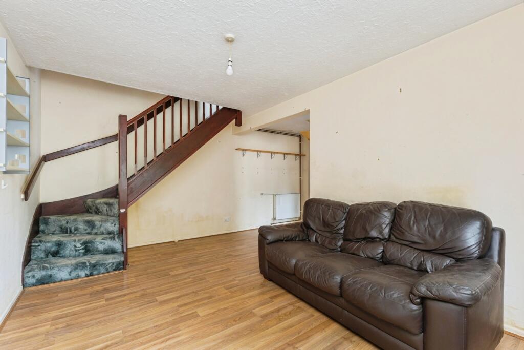 House in Torquay - More
