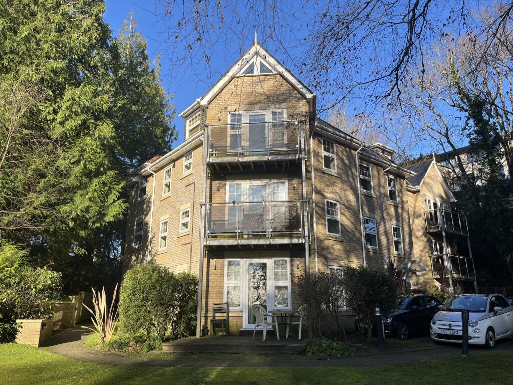 Main image of property: 121 North Road , ,