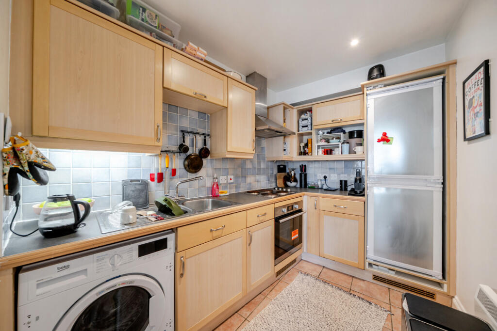 Apartment in London, Southfields - View 2