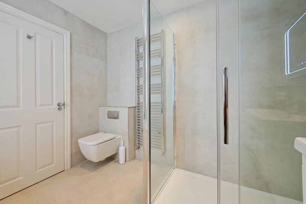 Apartment in London - View 4
