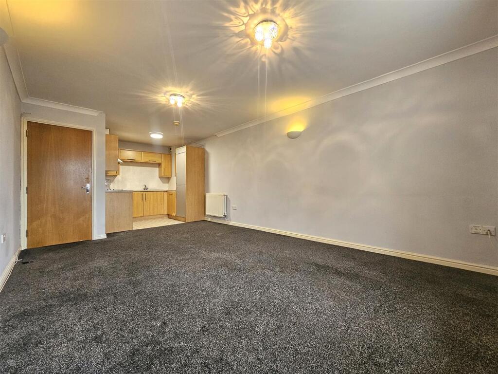 Additional image 3 of Warwick Road, Solihull