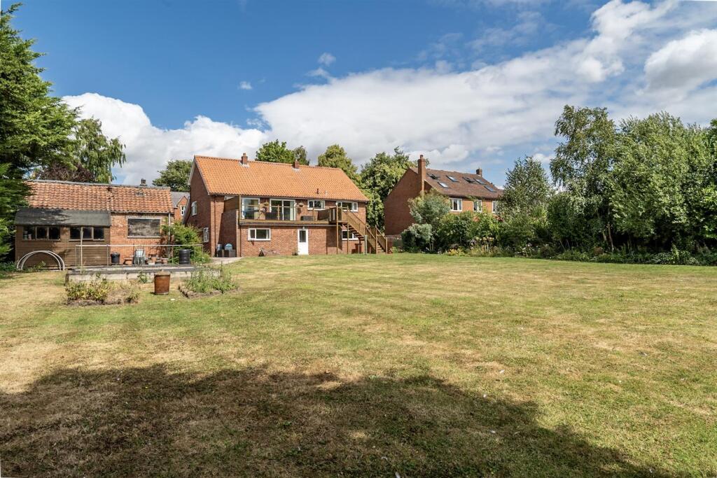 House in York - View 4