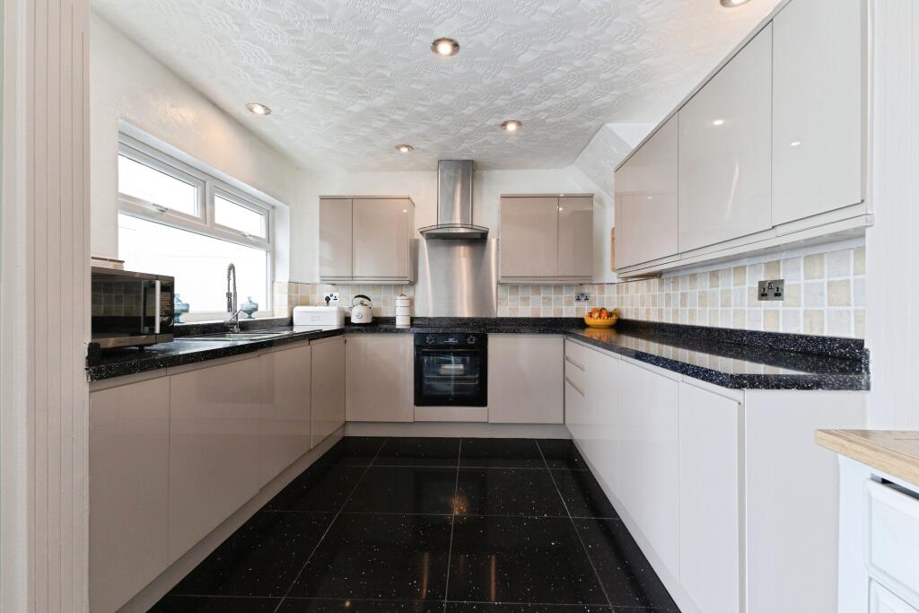 House in Middlesbrough - View 3