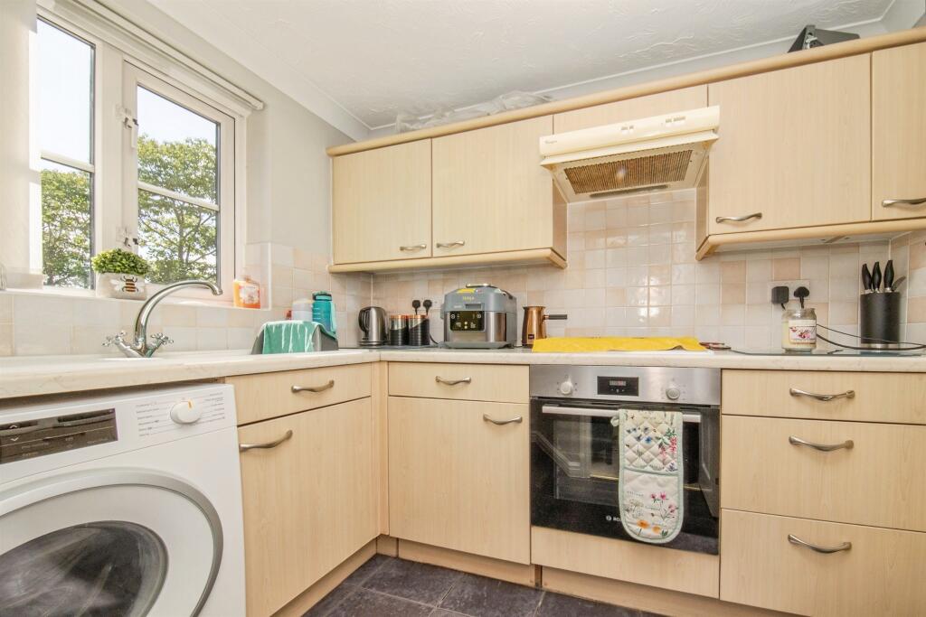 House in Babergh, Pinewood - More
