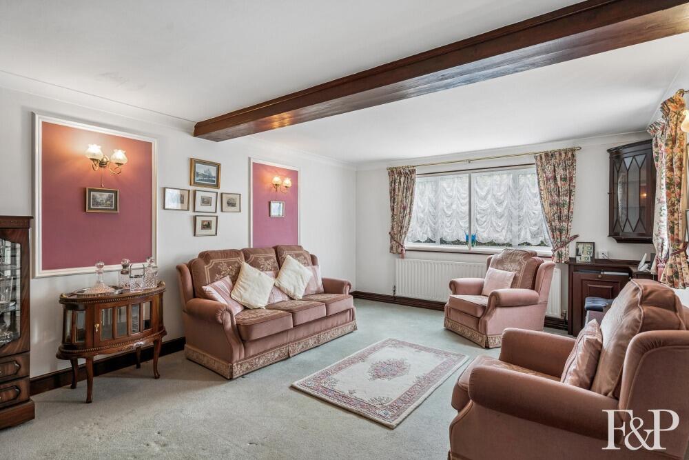 House in Old Windsor, Windsor and Maidenhead - View 3