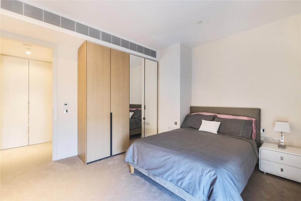 Apartment in London - View 4