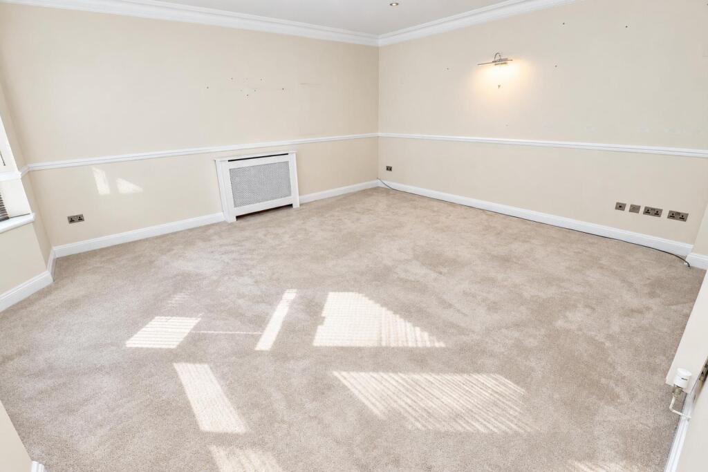 House in Rushden, North Northamptonshire - View 3