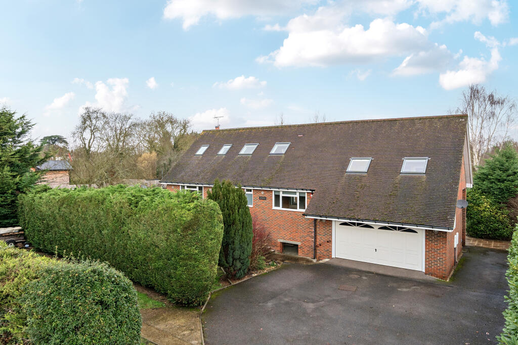 Main image of property: Towpath, Shepperton, TW17