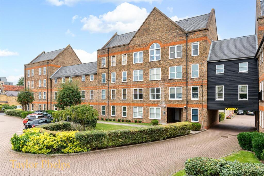 Main image of property: Millacres, Ware