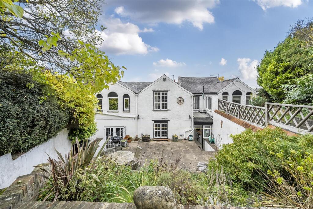 Main image of property: Wellcroft, Ivinghoe,Buckinghamshire