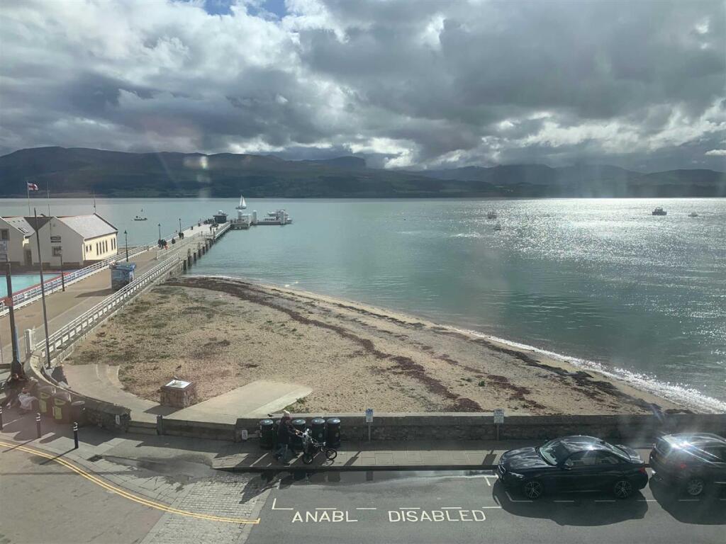 Pier House, Sea Front, Beaumaris photo 2