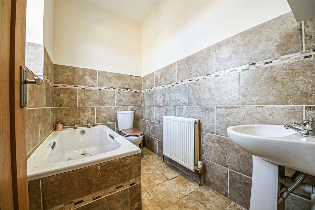 Apartment in Sefton, Meols Cop - More