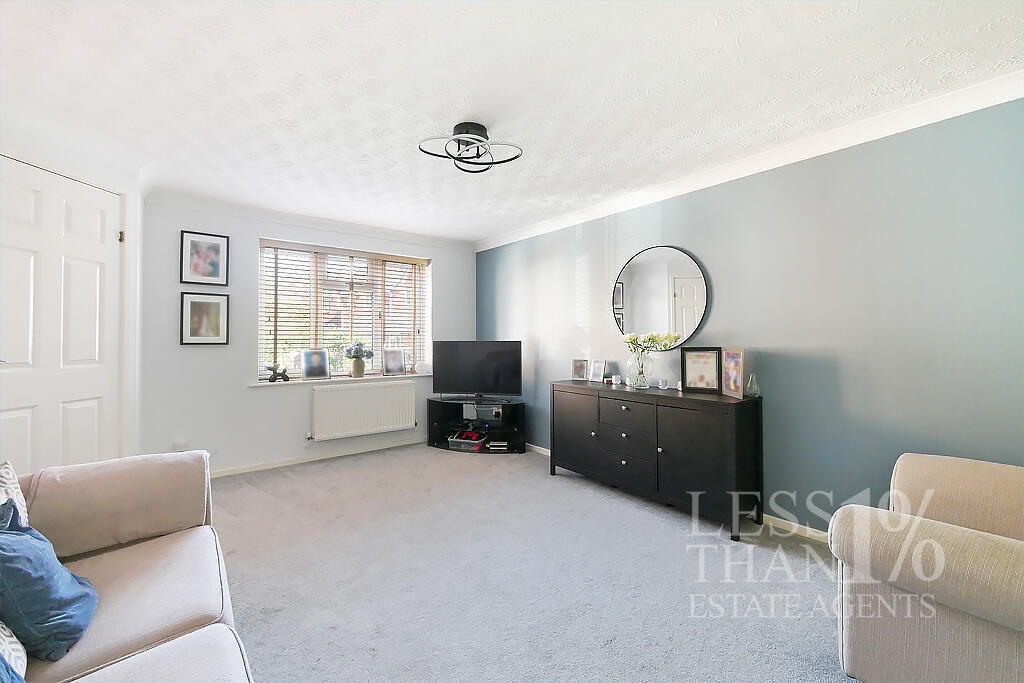 Denston Close - NN4 photo 4