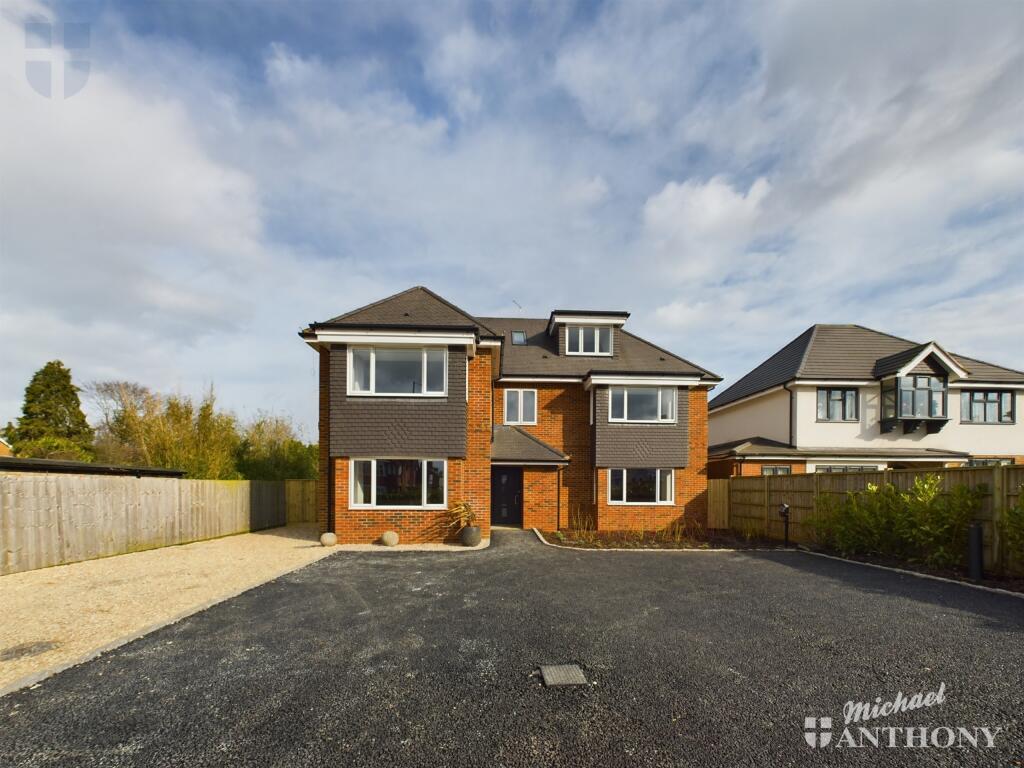 Main image of property: Wendover Road, Aylesbury