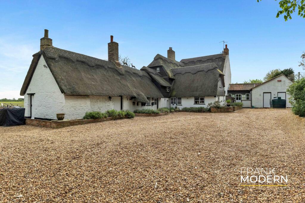 Eldernell Lane, Whittlesey, PE7 - View 4