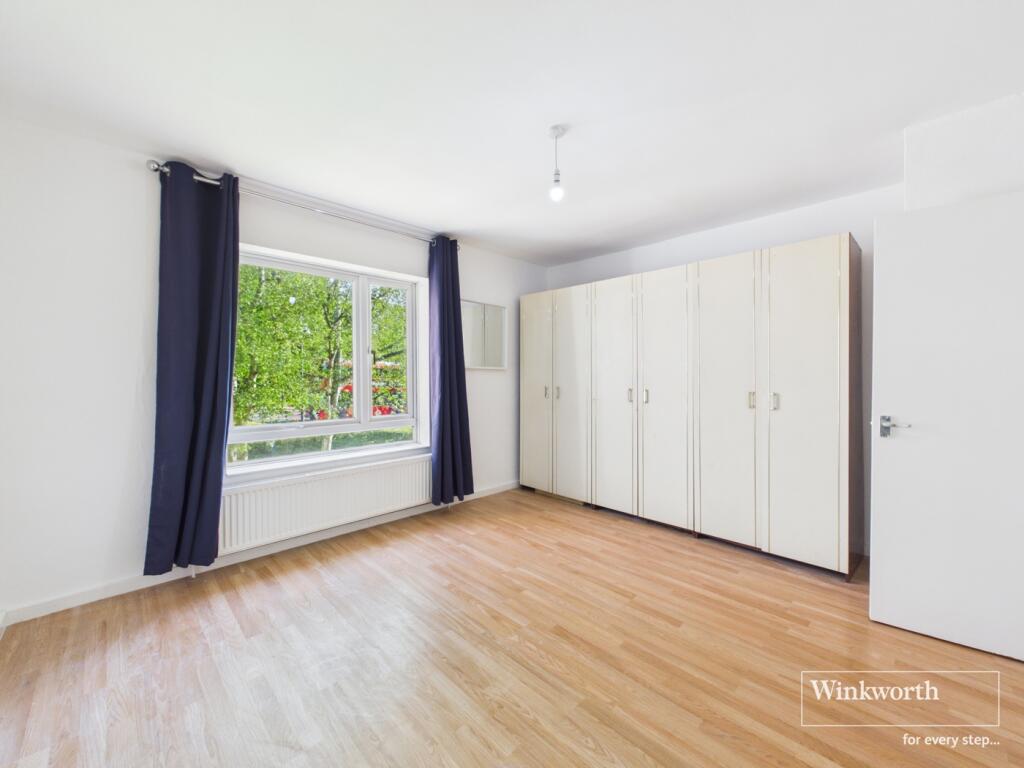 Apartment in London - View 3