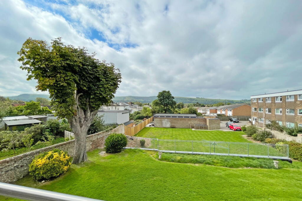 St. Annes Gardens, Hassocks, West Sussex, BN6 8RA photo 2