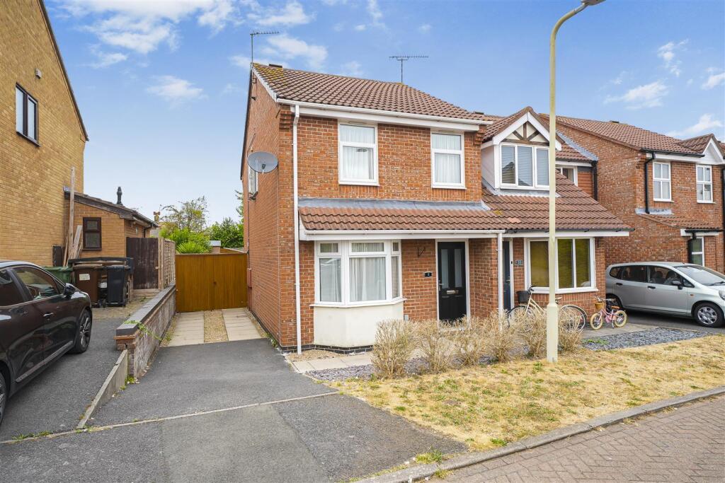 House in Charnwood, Shelthorpe