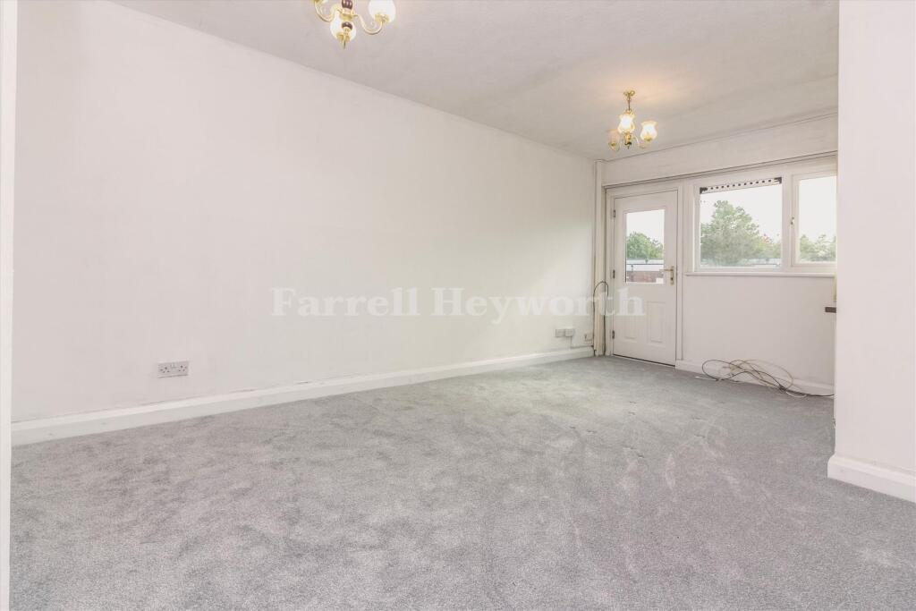 Whitby Avenue, Ingol, Preston photo 3