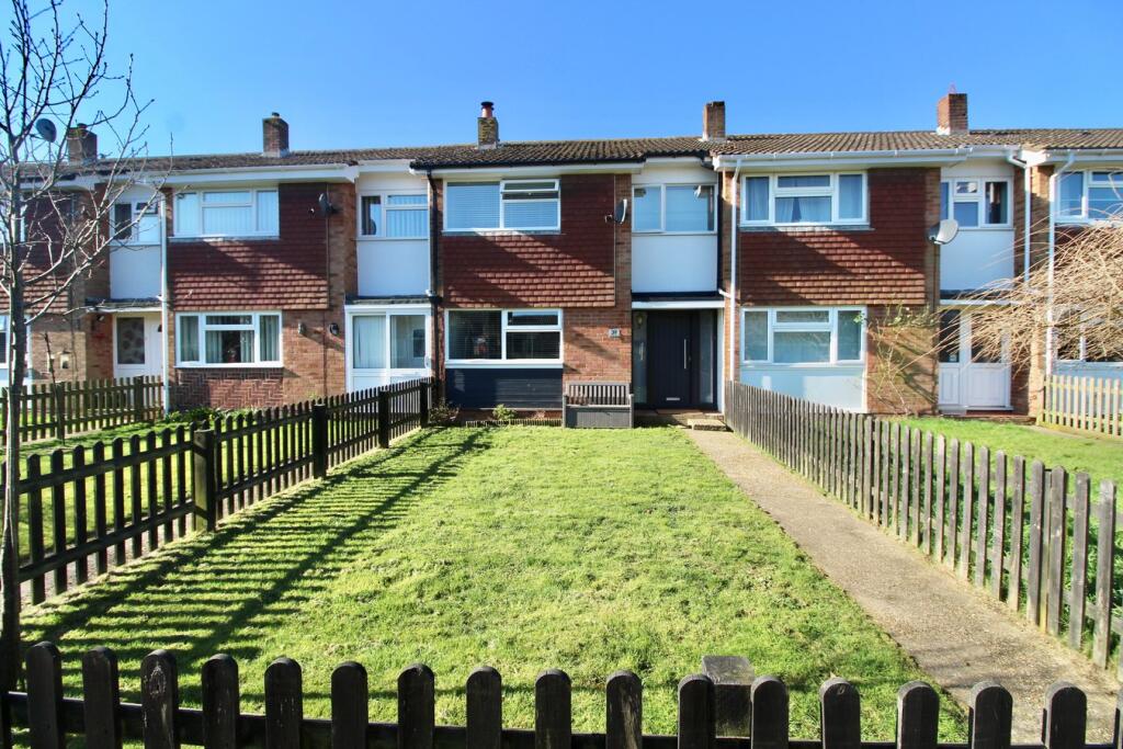 Stoneleigh Avenue, Hordle, Lymington, SO41 photo 4