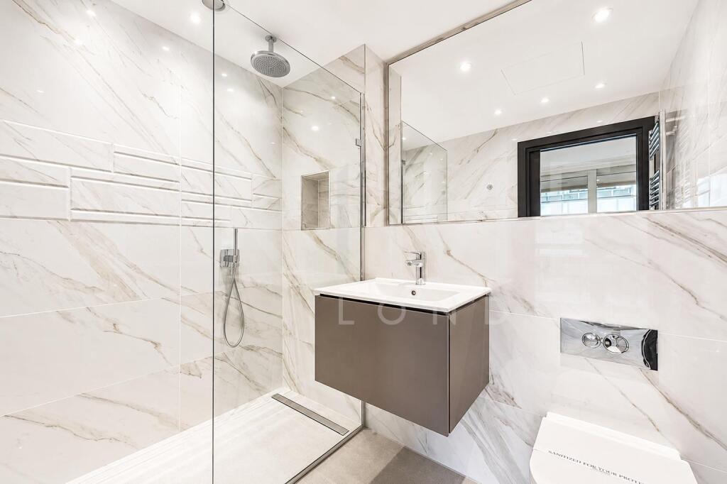 Apartment in London - More