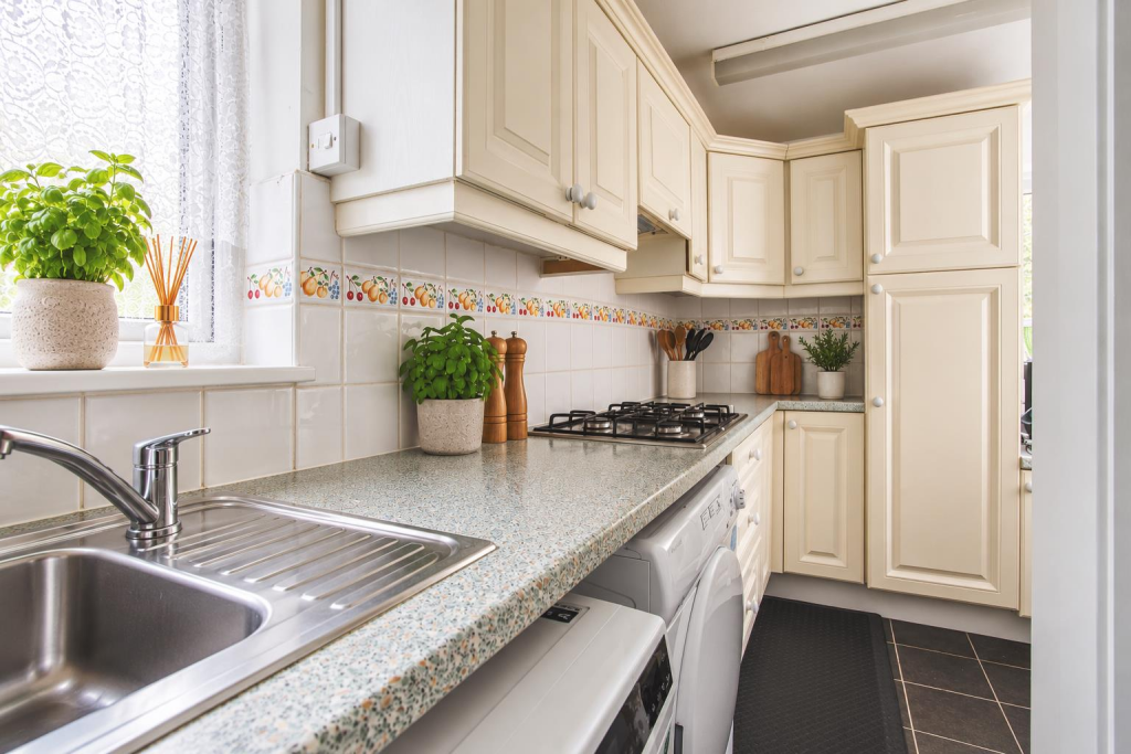 House in Derby - View 4