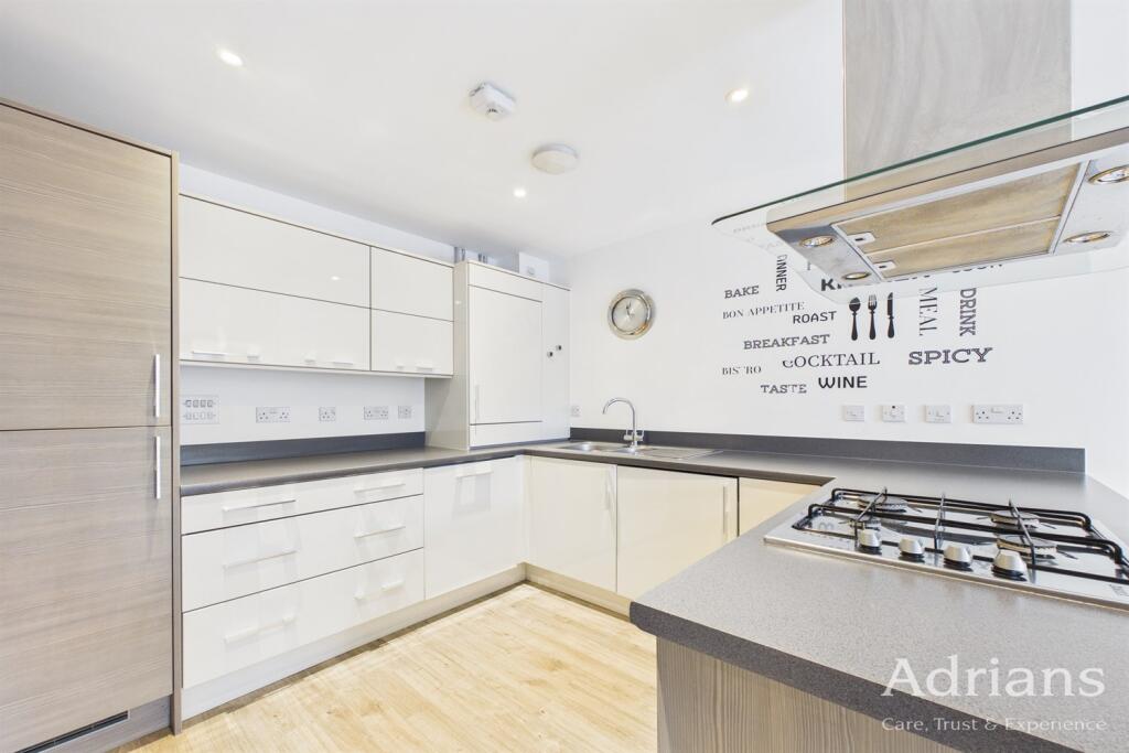 Apartment in Chelmsford - View 2