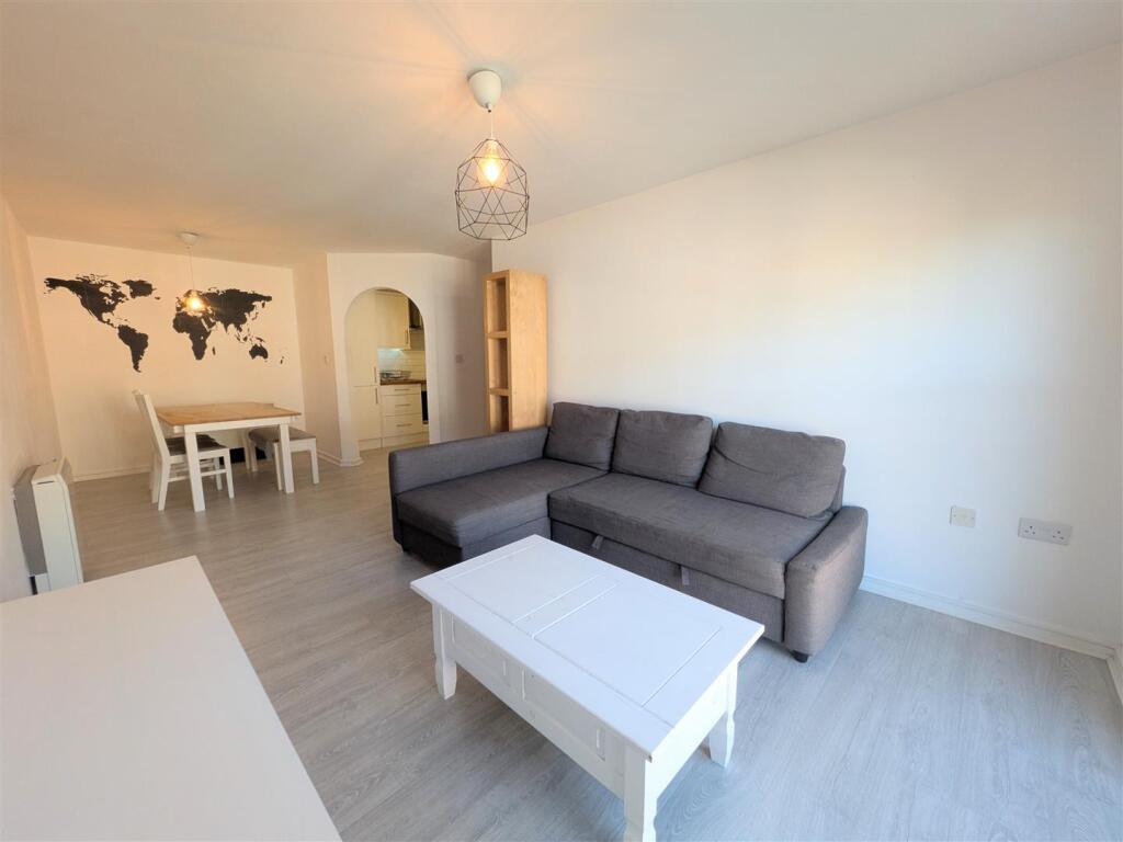 Apartment in Manchester - View 4