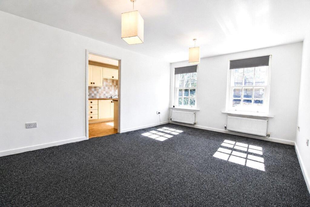 Apartment in Northampton - View 2