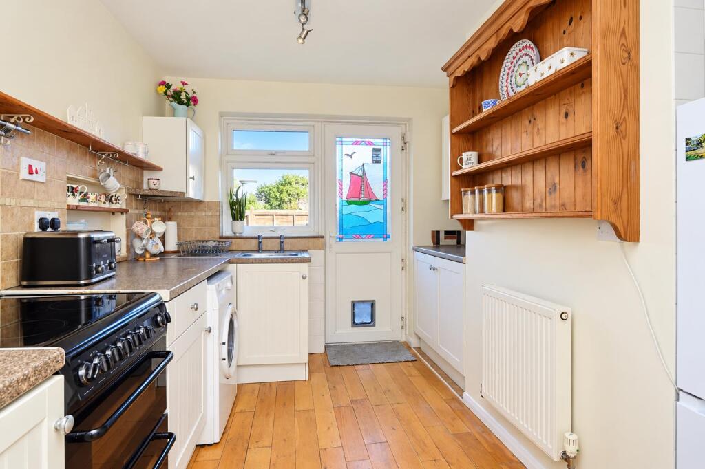 House in Ventnor, Whitwell - View 4
