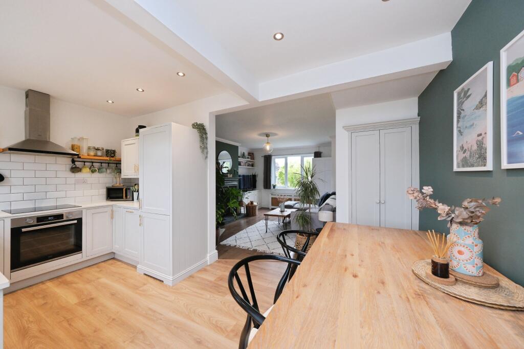 House in Nottingham, Wilford - More