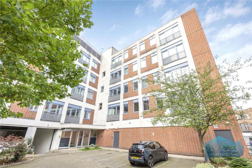 Apartment in London, Crouch Hall Park, Crouch End - View 3