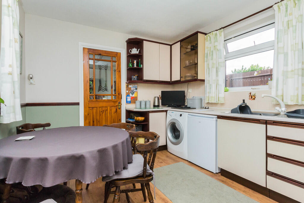 House in Finedon, North Northamptonshire - View 2