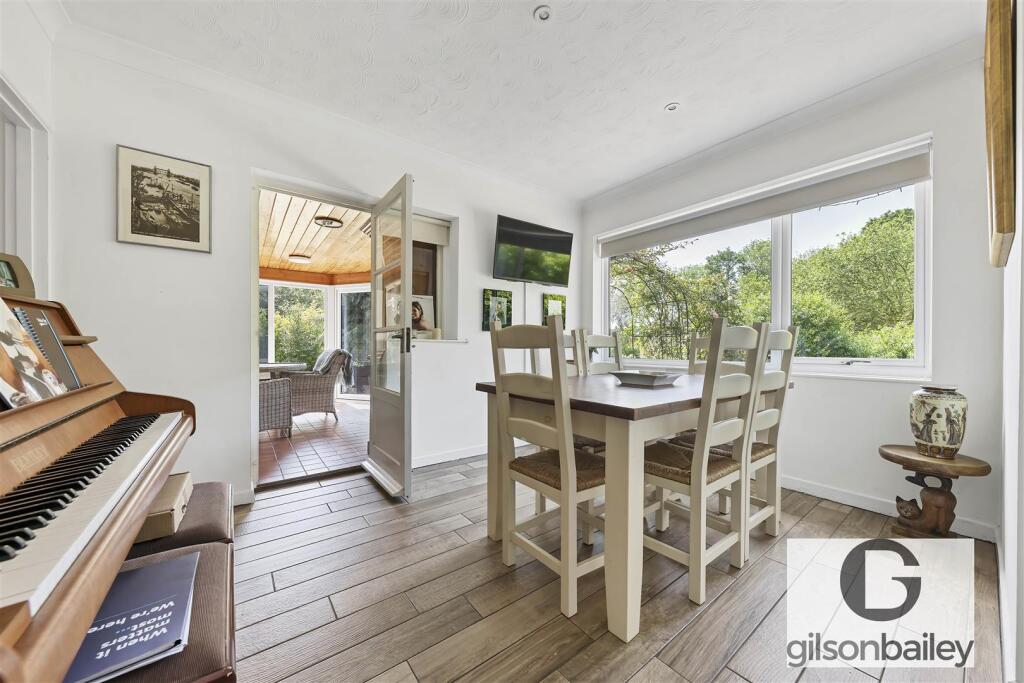 Pinewood Close, Hellesdon photo 4