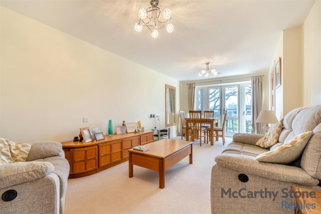 Apartment in Bromsgrove - View 2
