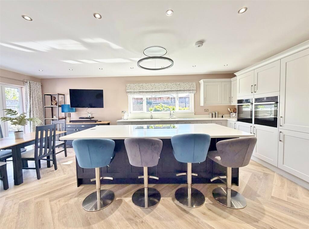 House in Verwood, Ebblake - More