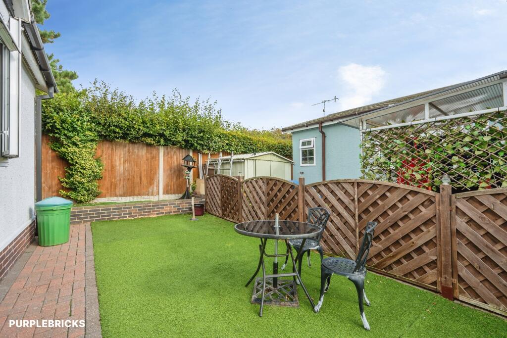 House in Dudley - View 4